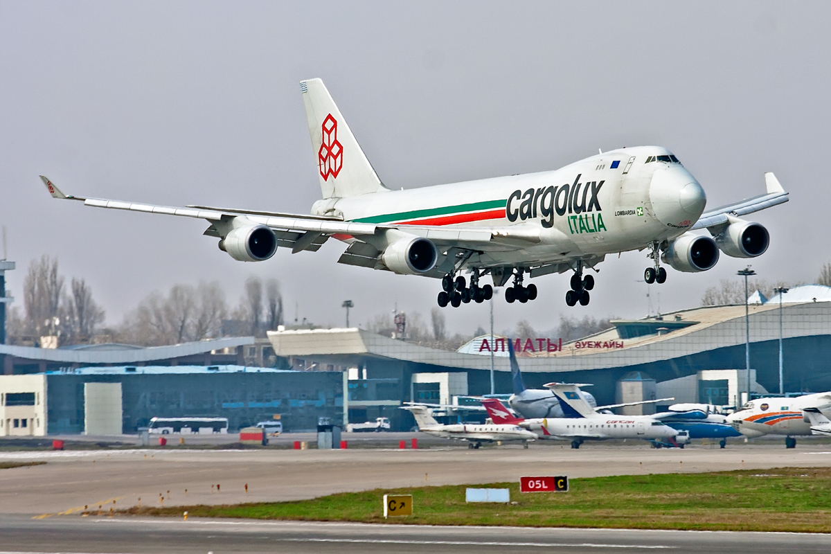 Boeing 747, LX-KCV