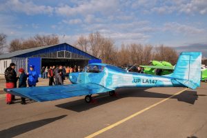 праздник в аэропорту Боралдай
