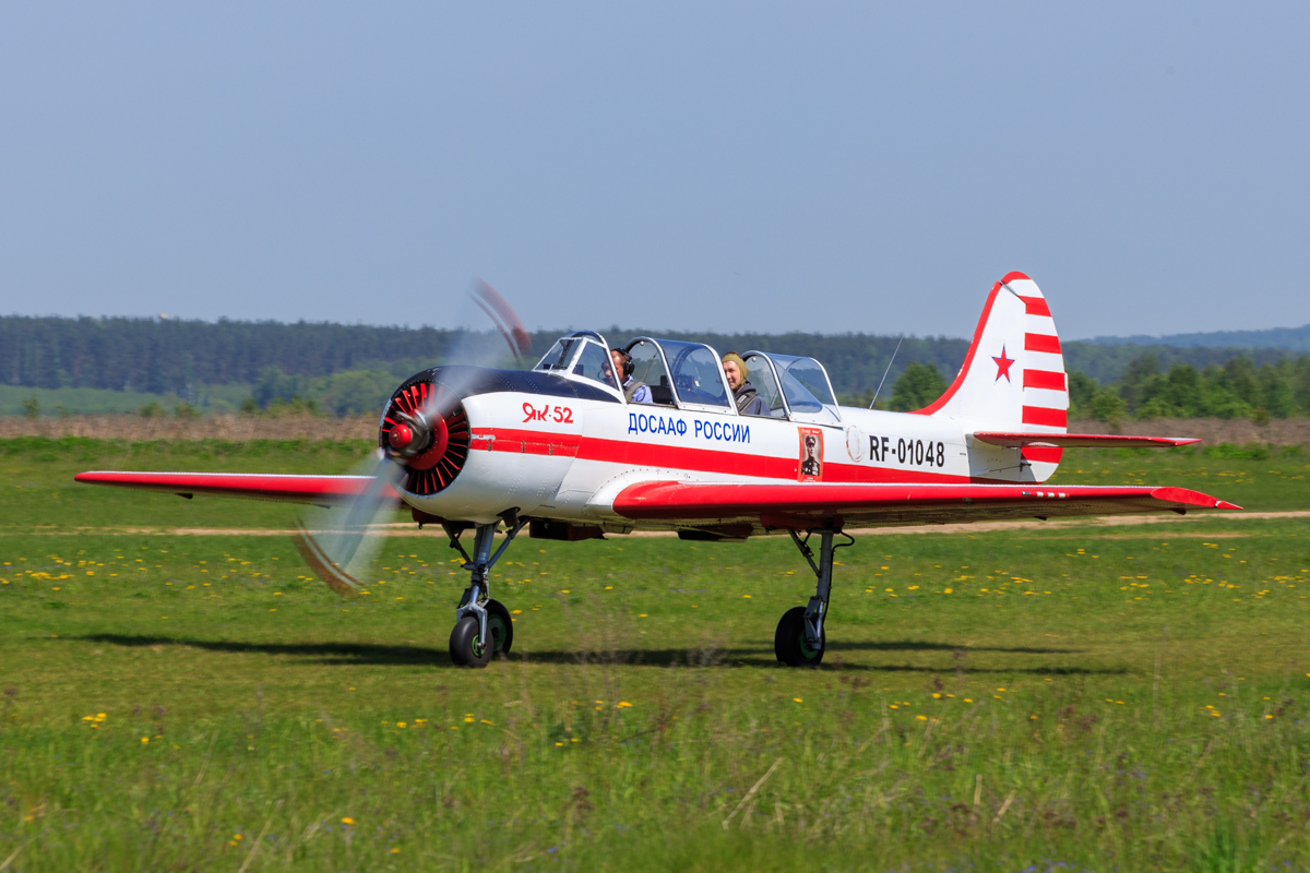 Yakovlev Yak-52